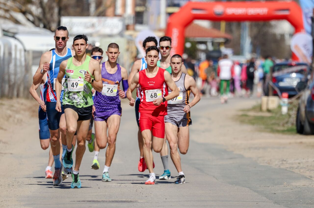 Трима български атлети бягаха 800 м във Виена – Балабанов – 1:48.87, Панделиев – 1:50.04 и Гатев – 1:51.29
